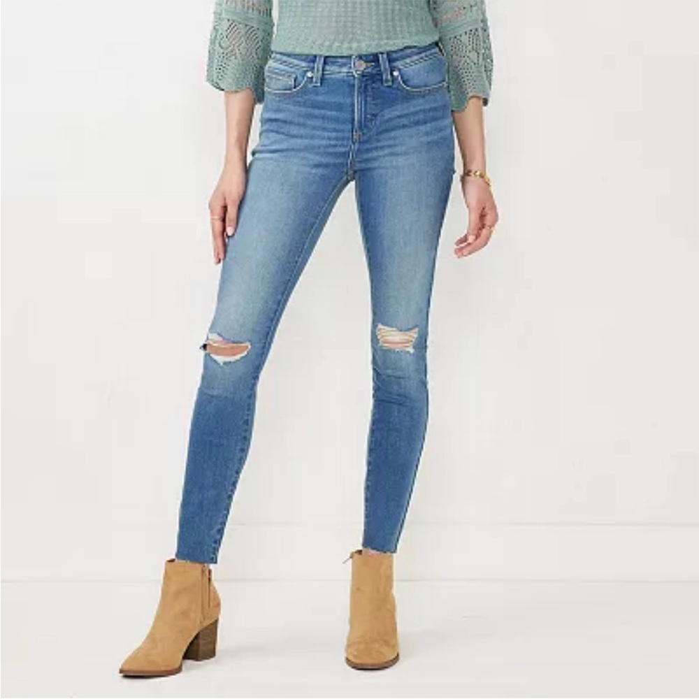 LC Lauren Conrad 14 Petite Mid-rise Distressed Jeans